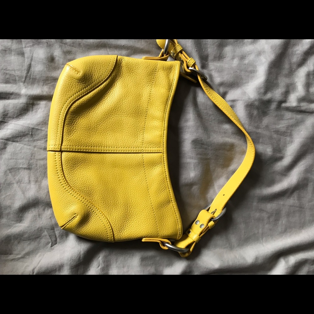 Small leather purse